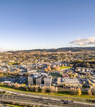 Ny urban bydel: Kan dette bli ditt nye lokalsenter? Samarbeidspartnerne ser for seg både boliger, arbeidsplasser og butikker på Sluppen i framtida.