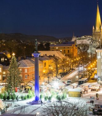 Midtbyen i vinterlys: Julemarkedet er et av de største arrangamentene i Midtbyen. Først første gang i historien er det til sammen over tusen små og store arrangementer i Midtbyen i løpet av året.