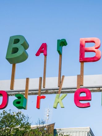 Rabarbraparken er en ny park på Bakklandet som er verdt et besøk for store og små.