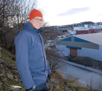 Jens Tønnesen med Nyhavna bak